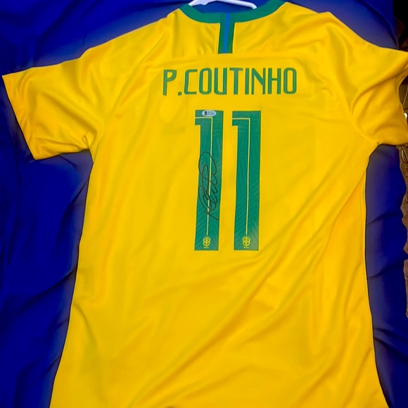 Coutinho signed brazil jersey 2018